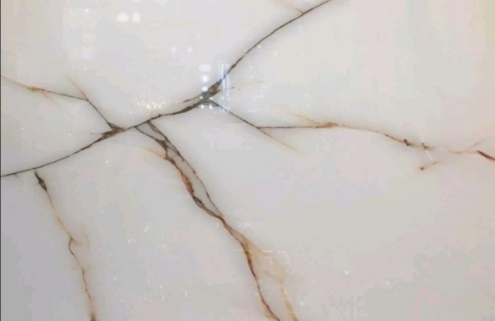 "marble-effect-porcelain-tile-80*80-cm"