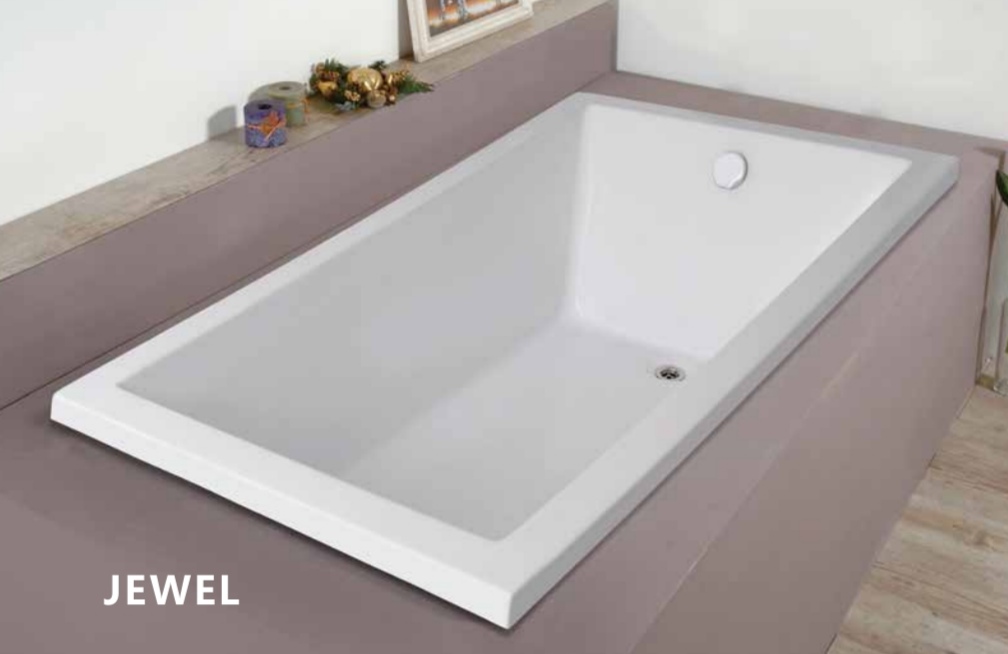 "image-built-in-bathtub-in-a-bathroom"